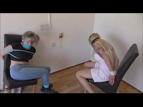 ❤️ Tràilleach / ceangailte agus gagged / nighean ann an àmhghar ❤❌ Bhidio fucking leinn gd.xxxhdporn.ru ﹏